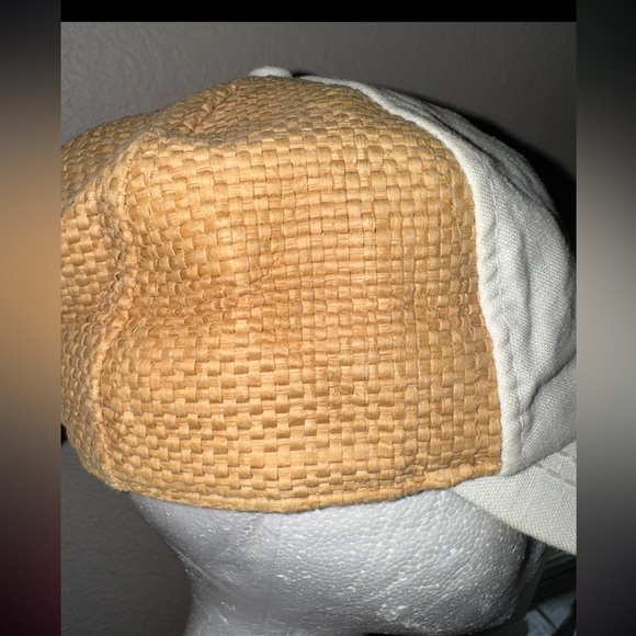 Stylish Roxy Incognito Patterned Trucker Hat white/tan/ multi floral women’s O/S - Picture 7 of 9